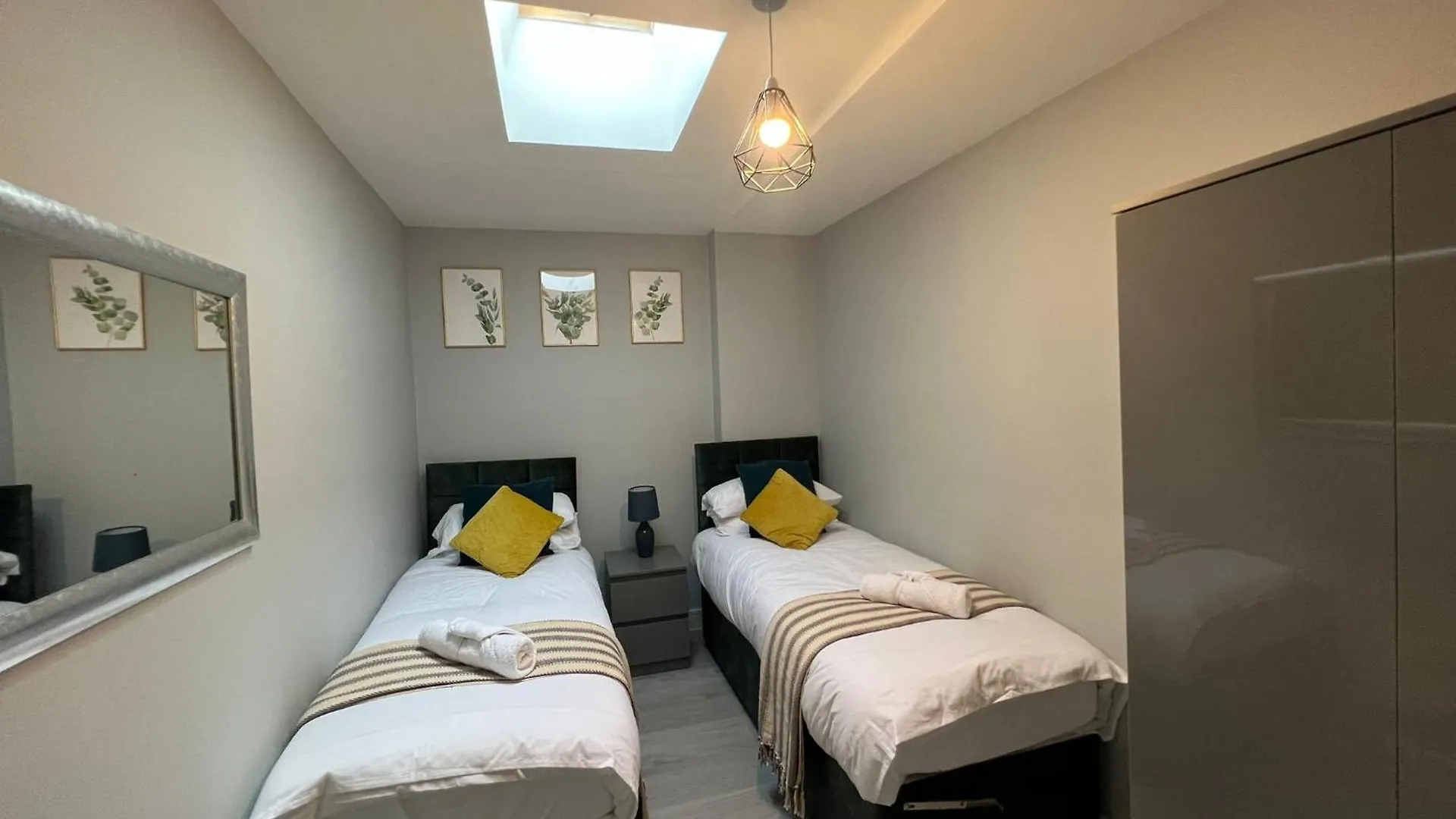 New Modern Flat! Monthly Discount! Near City Centre Cardiff United Kingdom