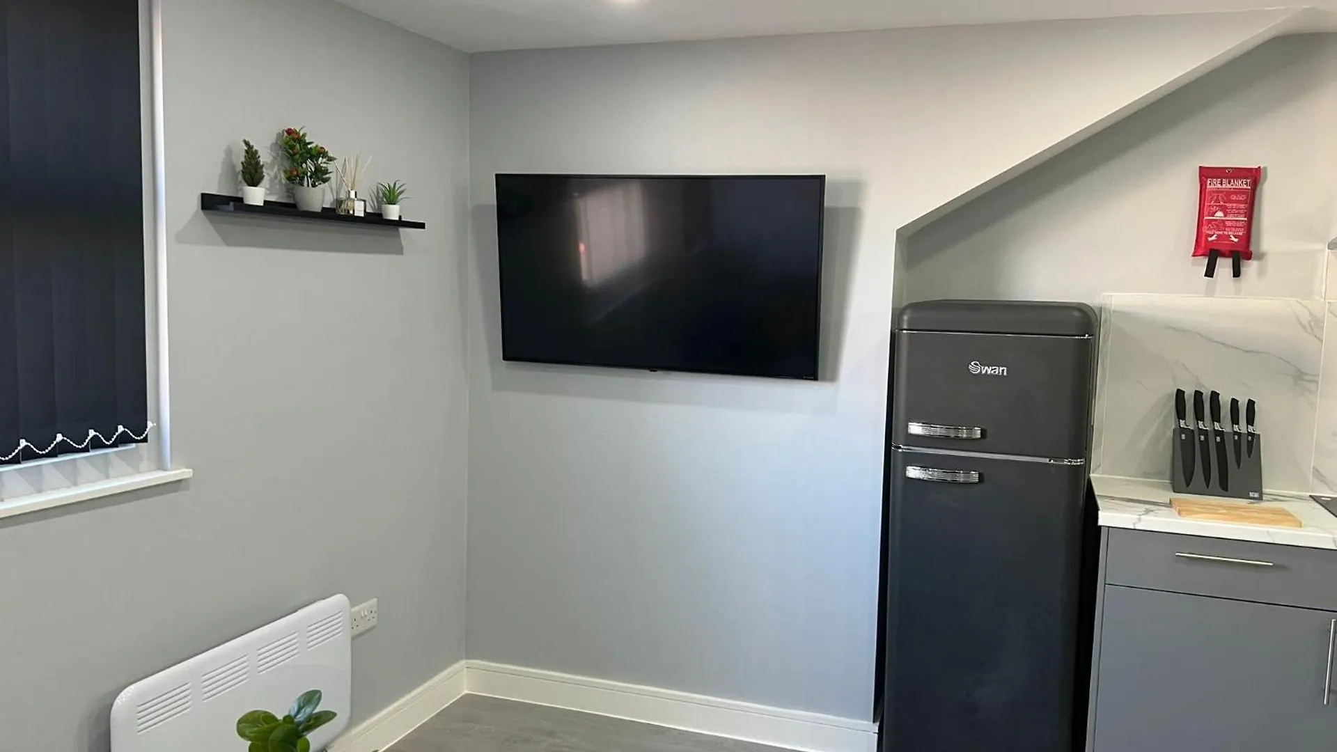 New Modern Flat! Monthly Discount! Near City Centre Cardiff 0*,  United Kingdom