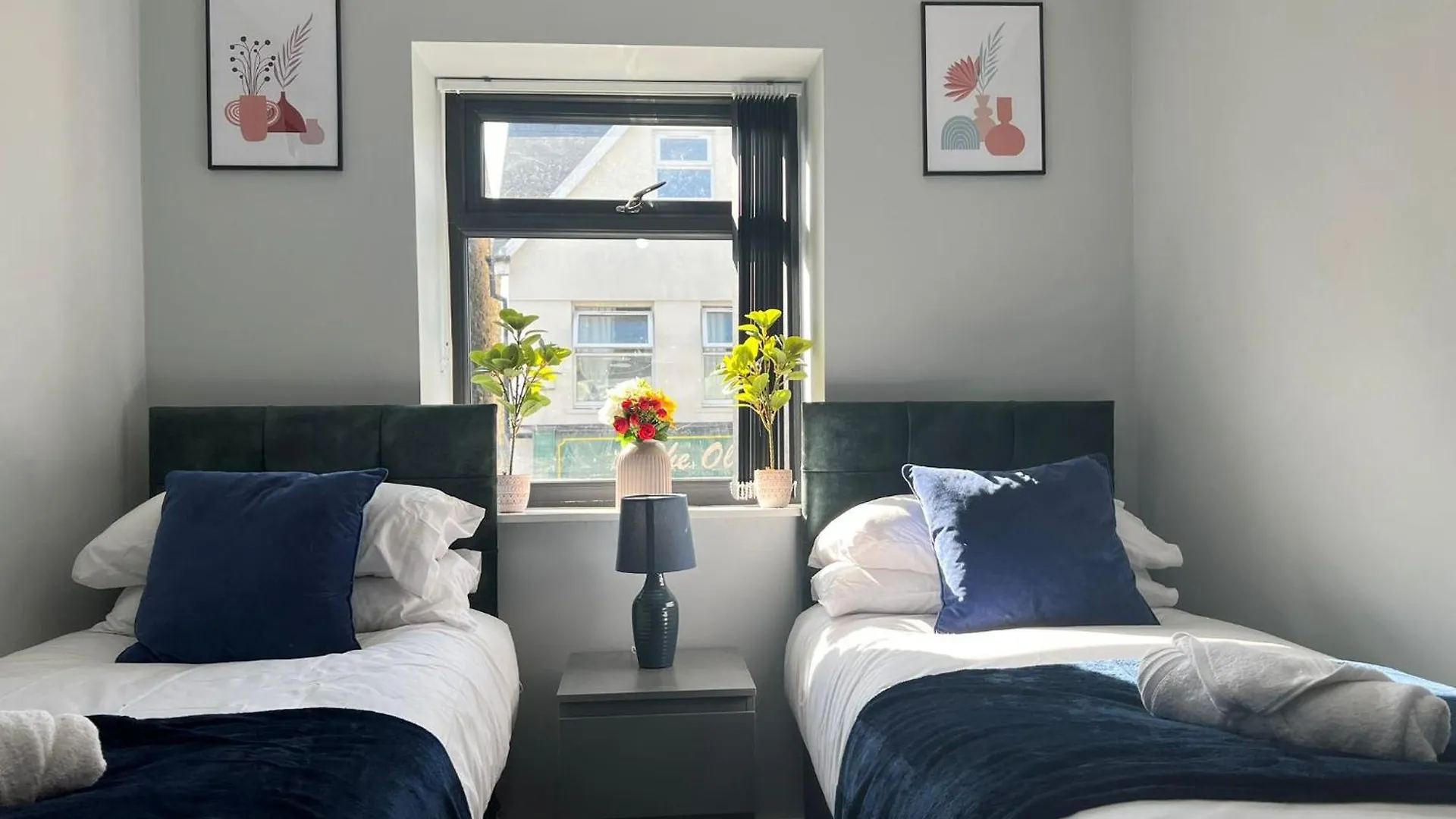 New Modern Flat! Monthly Discount! Near City Centre Cardiff United Kingdom