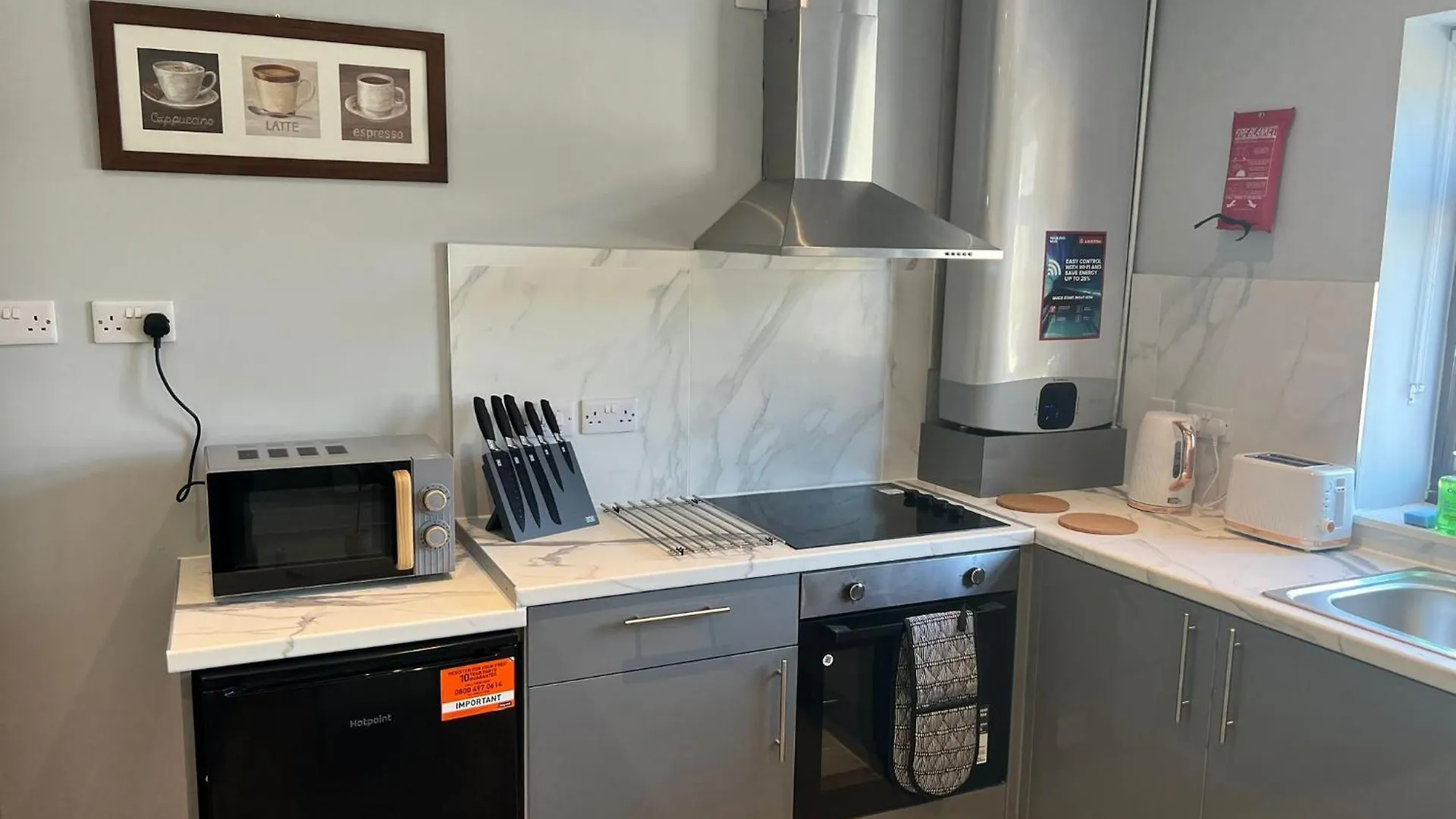 New Modern Flat! Monthly Discount! Near City Centre Cardiff Apartment